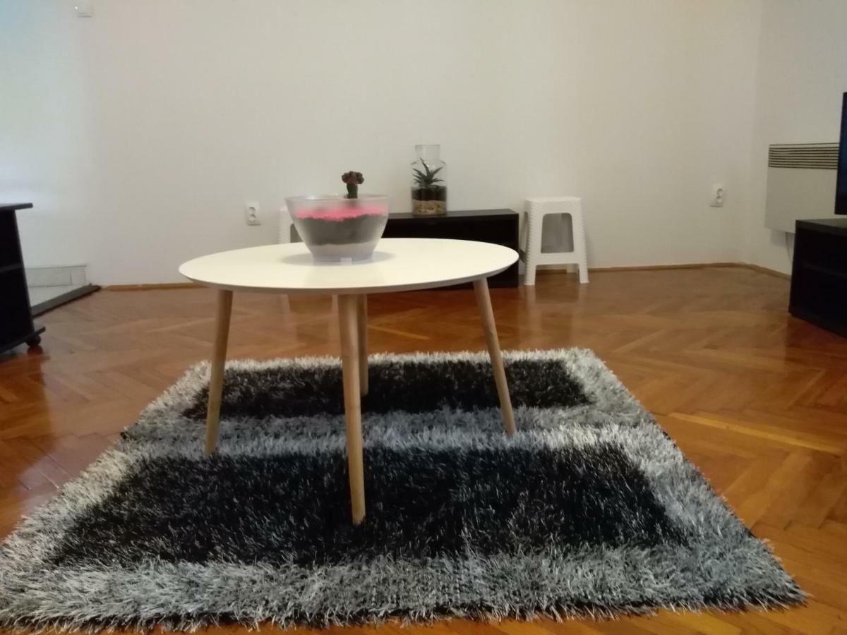 Apartment Giardino Rijeka Eksteriør bilde