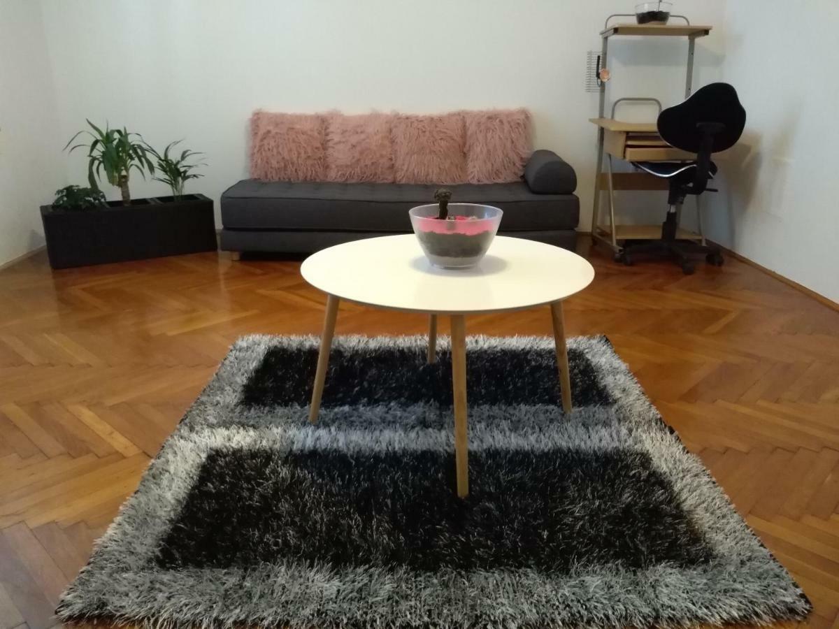 Apartment Giardino Rijeka Eksteriør bilde