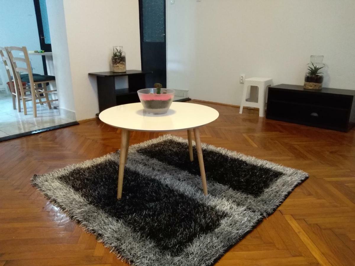 Apartment Giardino Rijeka Eksteriør bilde